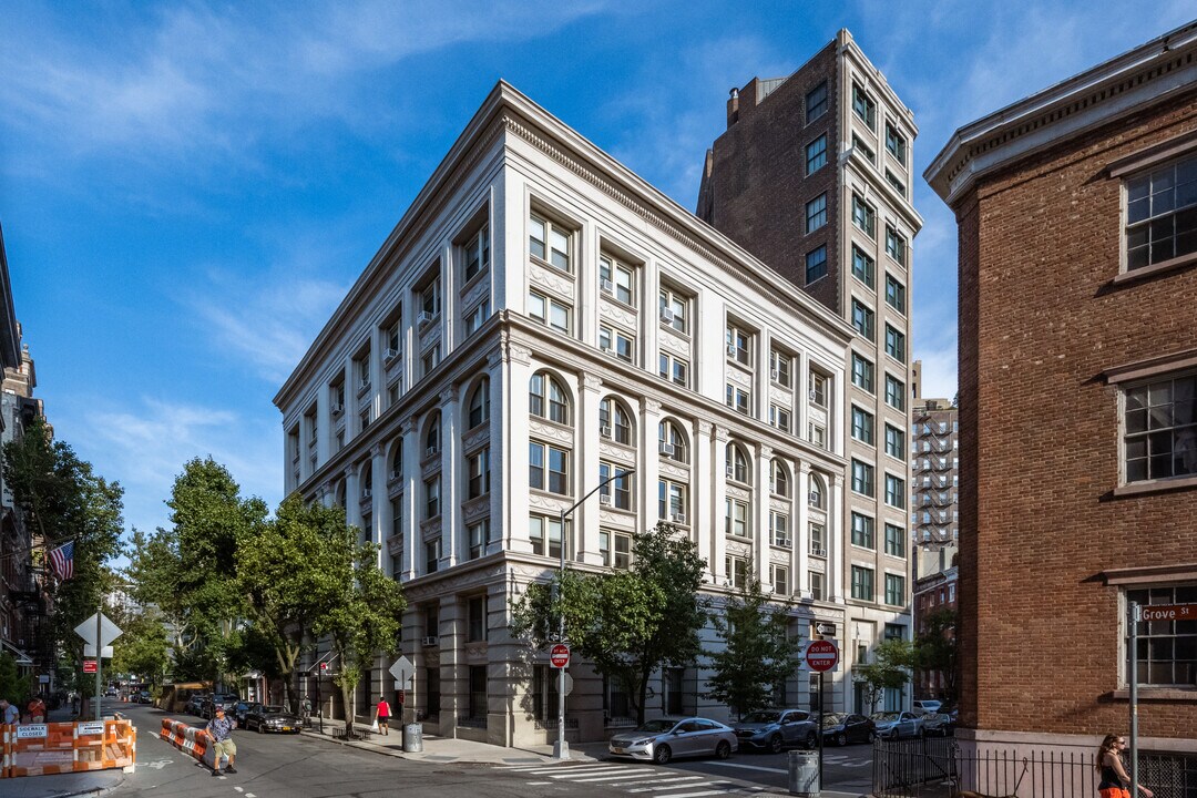 The Waverly at Christopher in New York, NY - Building Photo