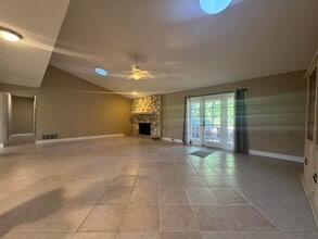 653 Pelican Bay Dr in Daytona Beach, FL - Building Photo - Building Photo