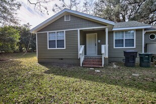 2002 Florida Ave in Tallahassee, FL - Building Photo