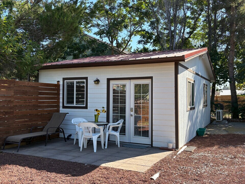 23 Dogwood St S in Soap Lake, WA - Building Photo