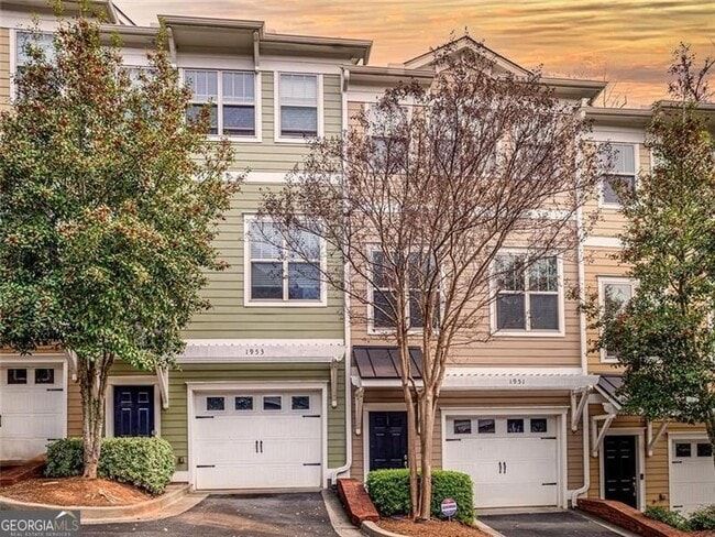 1953 Sterling Oaks Cir NE in Atlanta, GA - Building Photo - Building Photo
