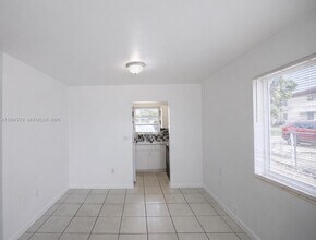 4381 W Flagler St in Coral Gables, FL - Building Photo - Building Photo