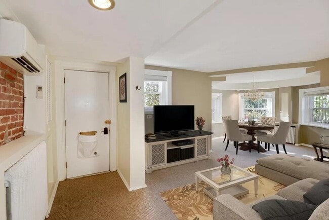1000 S Carolina Ave SE, Unit A