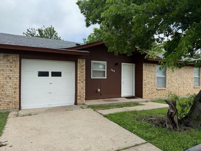 property at 304 Hilltop Rd