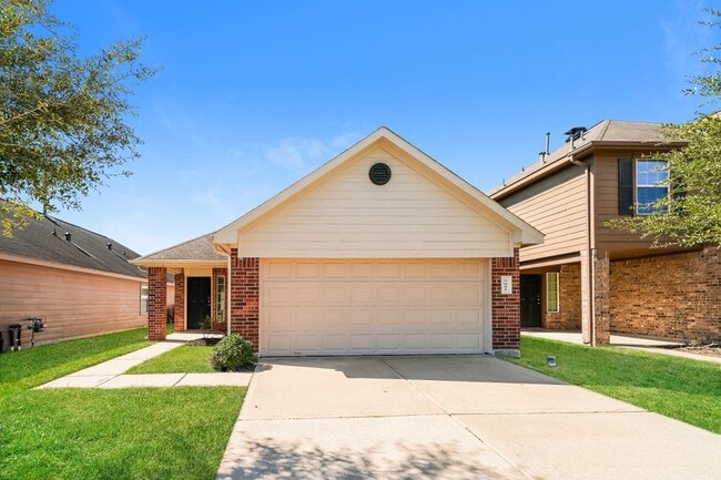 property at 5611 Amelia Plantation Dr