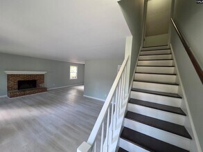 87 Westgrove Ct in Columbia, SC - Foto de edificio - Building Photo