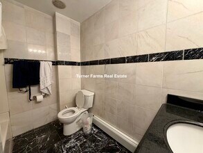 3 Grimes St, Unit 1 in Boston, MA - Foto de edificio - Building Photo