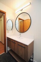 3200-3236 SW Marigold St in Portland, OR - Building Photo