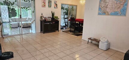 6040 Kelton Ave in La Mesa, CA - Building Photo - Building Photo