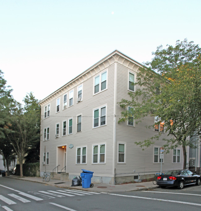 61-65 Brookline St in Cambridge, MA - Building Photo - Building Photo