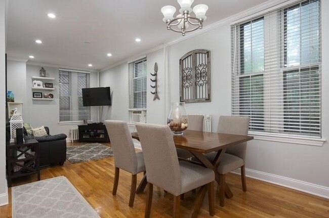 17 Cazenove St in Boston, MA - Building Photo - Building Photo