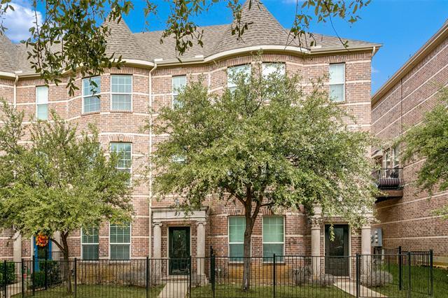 2500 Rockbrook Dr in Lewisville, TX - Foto de edificio - Building Photo