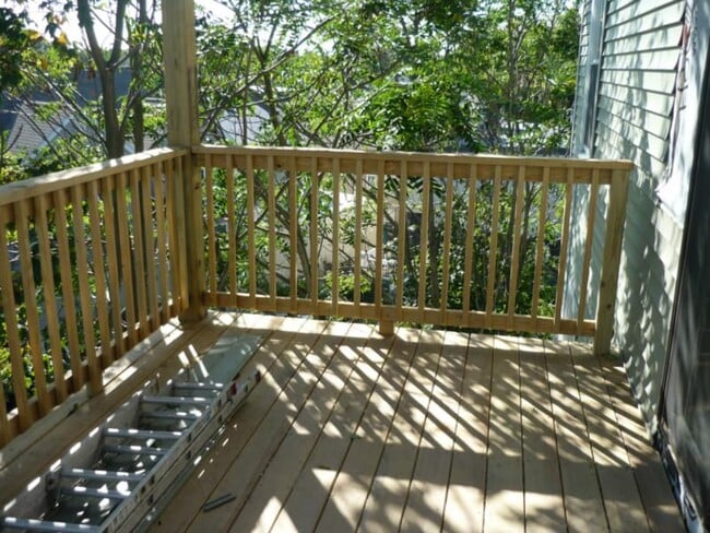 27 Buttonwood St, Unit 3 in Boston, MA - Building Photo - Building Photo
