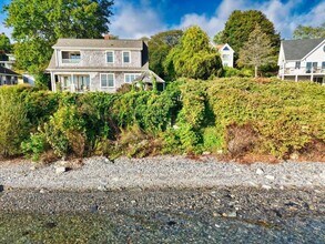 73 Bayside Ave, Unit 0013 in Portsmouth, RI - Building Photo - Building Photo