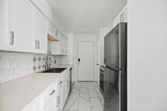 2409 Bering Dr in Houston, TX - Building Photo - Building Photo