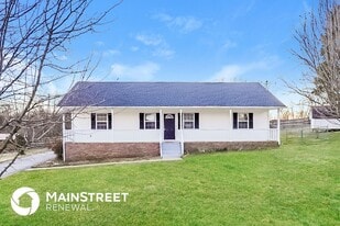 405 Malibu Canyon Dr in Columbia, TN - Building Photo