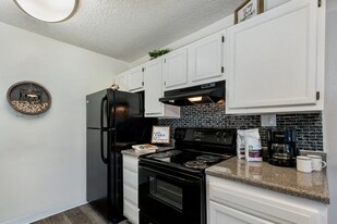Florida Station in Aurora, CO - Building Photo