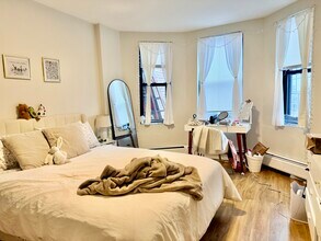 829-833-833 Beacon St in Boston, MA - Foto de edificio - Building Photo