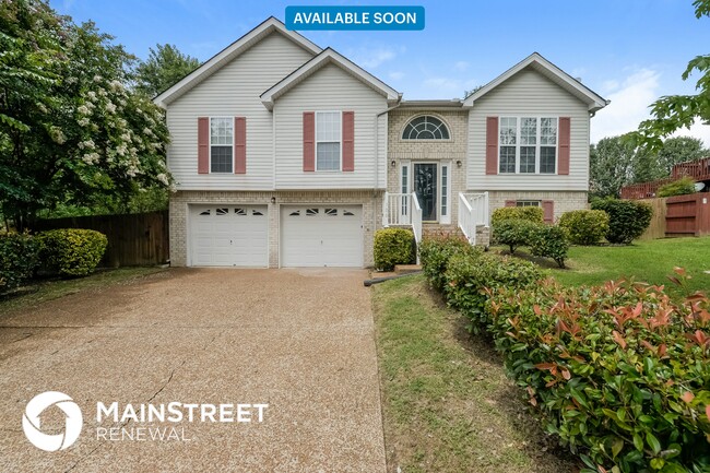 property at 706 Pinehurst Point
