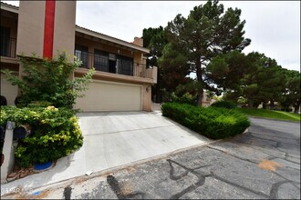 5900 Mira Hermosa Dr in El Paso, TX - Building Photo - Building Photo