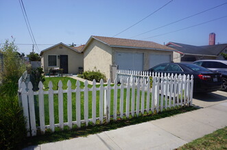 4526 W 167th St in Lawndale, CA - Building Photo - Building Photo