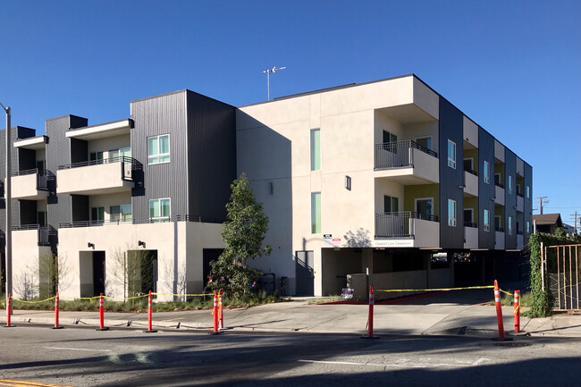 Whittier & Downey NW in Los Angeles, CA - Building Photo - Primary Photo