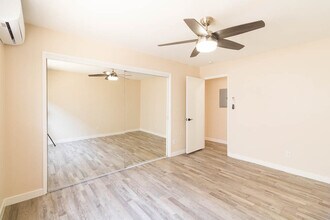 2102 Mathews Ave, Unit B in Redondo Beach, CA - Foto de edificio - Building Photo