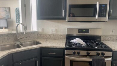 359 Sir Phillips Dr in Davenport, FL - Building Photo - Building Photo