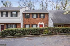 2390 Newport Landing in Alpharetta, GA - Building Photo