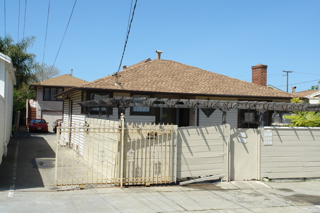 1712 10th St in Berkeley, CA - Foto de edificio - Building Photo