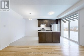 144 Mumbai Dr in Markham, ON - Building Photo - Building Photo