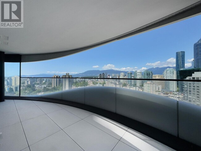 property at 1033-1033 Nelson St