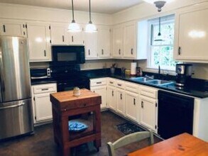 517 Coldstream Dr in Columbia, SC - Building Photo - Building Photo