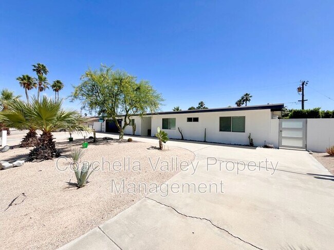 2719 E Ventura Rd in Palm Springs, CA - Building Photo - Building Photo