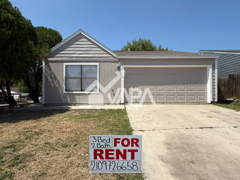 4103 Sunrise Glade Dr in San Antonio, TX - Foto de edificio