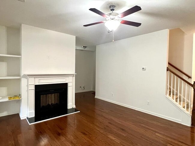 6355 Story Cir in Norcross, GA - Foto de edificio - Building Photo