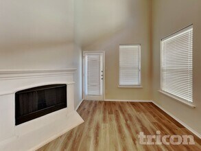 247 Haywood Cir in Lancaster, TX - Building Photo - Building Photo