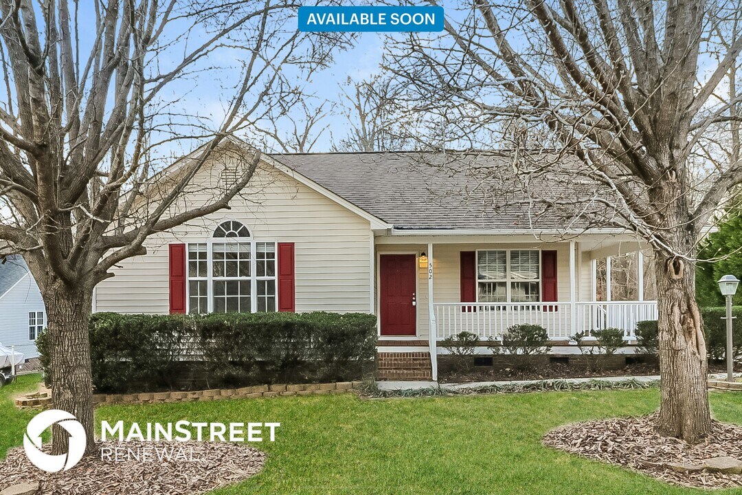 502 Sommerset Dr in Clayton, NC - Building Photo