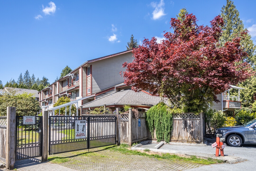 Mount Seymour Park Cooperative in North Vancouver, BC - Building Photo