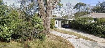 2733 King Cole Dr in Jacksonville, FL - Building Photo