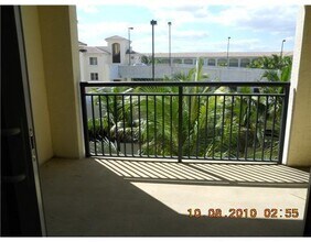 1419 Renaissance Way in Boynton Beach, FL - Building Photo - Building Photo