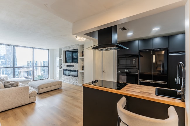 property at 1280 W Peachtree St NW