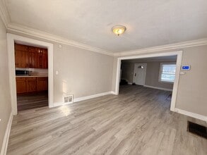 5524 Woodland Ave in Kansas City, MO - Building Photo - Building Photo