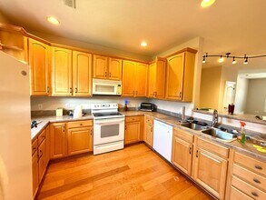 246 Sheliah Ct in Blacksburg, VA - Building Photo - Building Photo