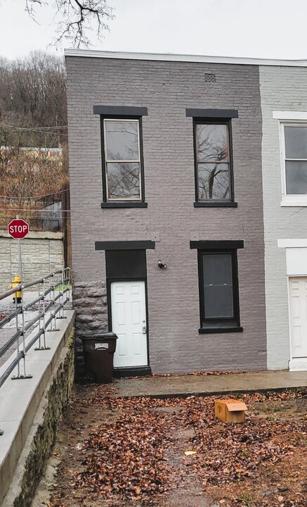 658 State St in Cincinnati, OH - Building Photo