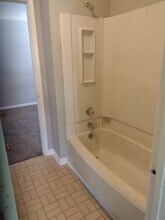 4308 Presley Ct, Unit D in Raleigh, NC - Building Photo - Building Photo