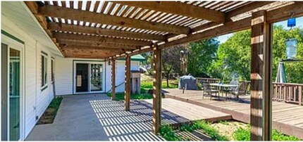 3529 Hilltop Dr in Mariposa, CA - Building Photo - Building Photo