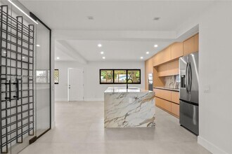 3336 W Park Rd in Hollywood, FL - Building Photo - Building Photo