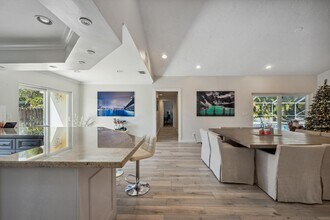 13385 Kingsbury Dr in Wellington, FL - Building Photo - Building Photo