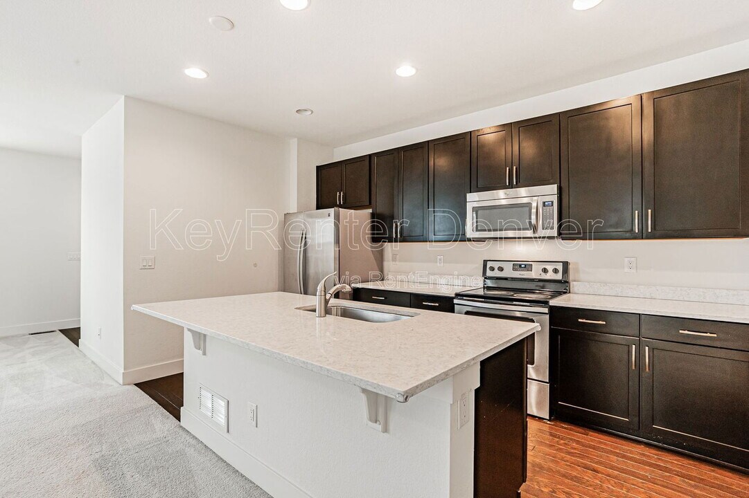 2349 W 165th Ln in Broomfield, CO - Foto de edificio